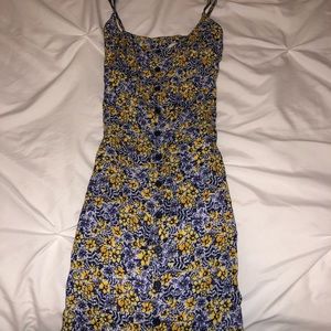 Cute floral dress!